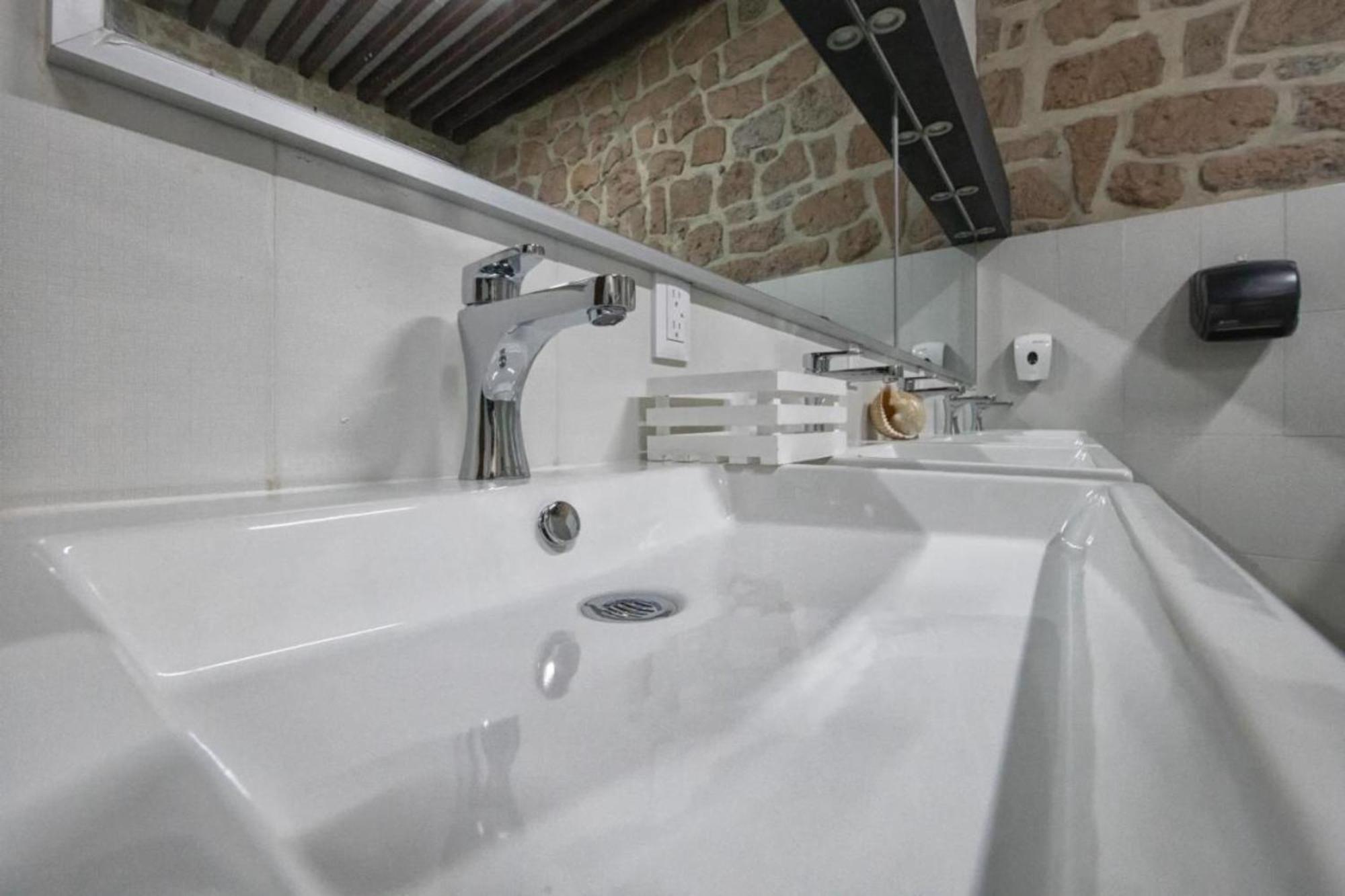 Hostal Mich By Rotamundos Morelia