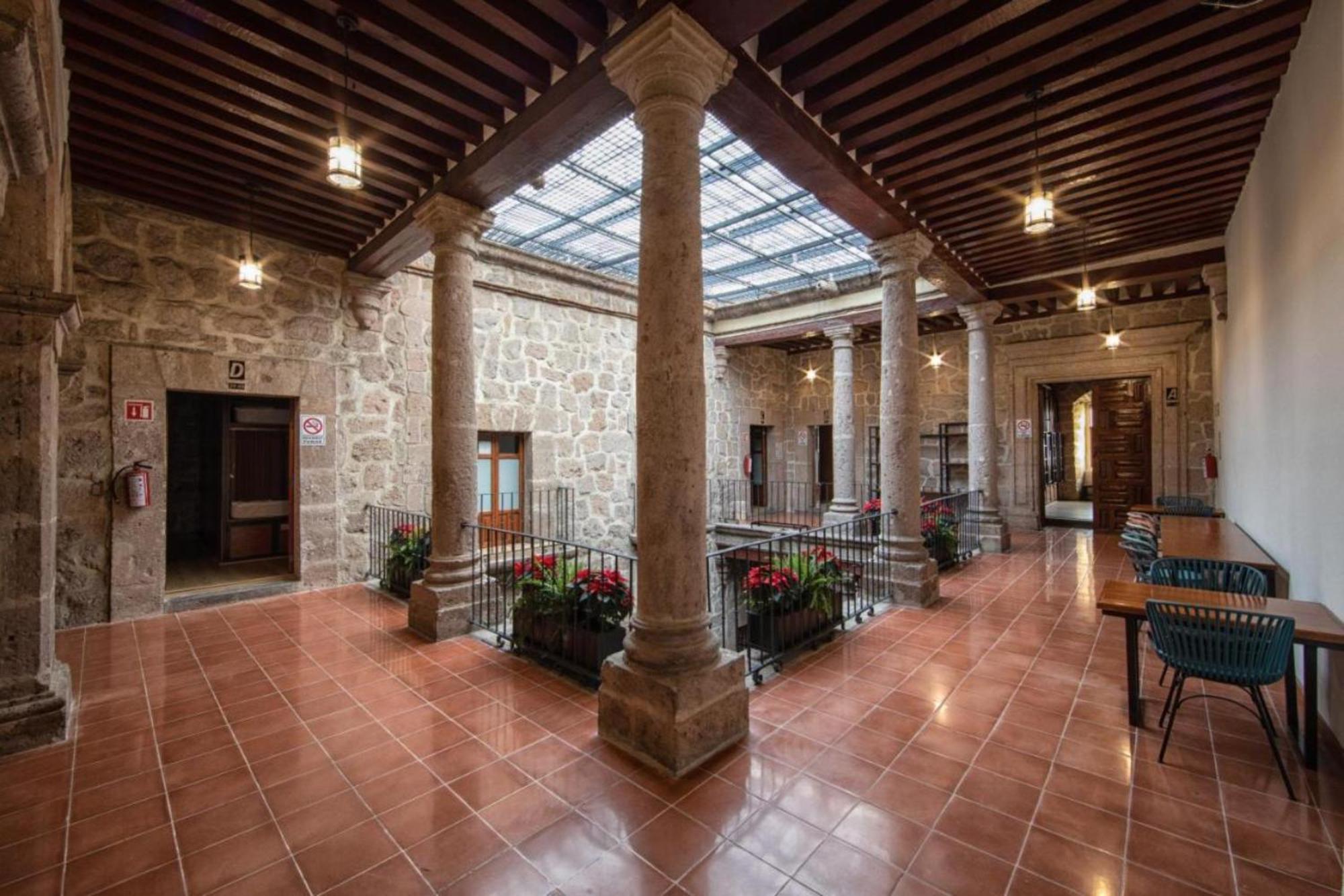 Hostal Mich By Rotamundos Morelia